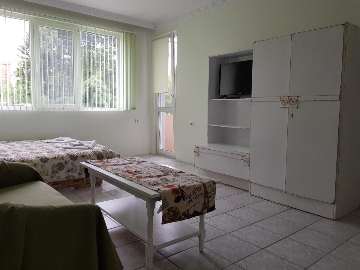 Къща За Гости Саня Hotel Kavarna Buitenkant foto