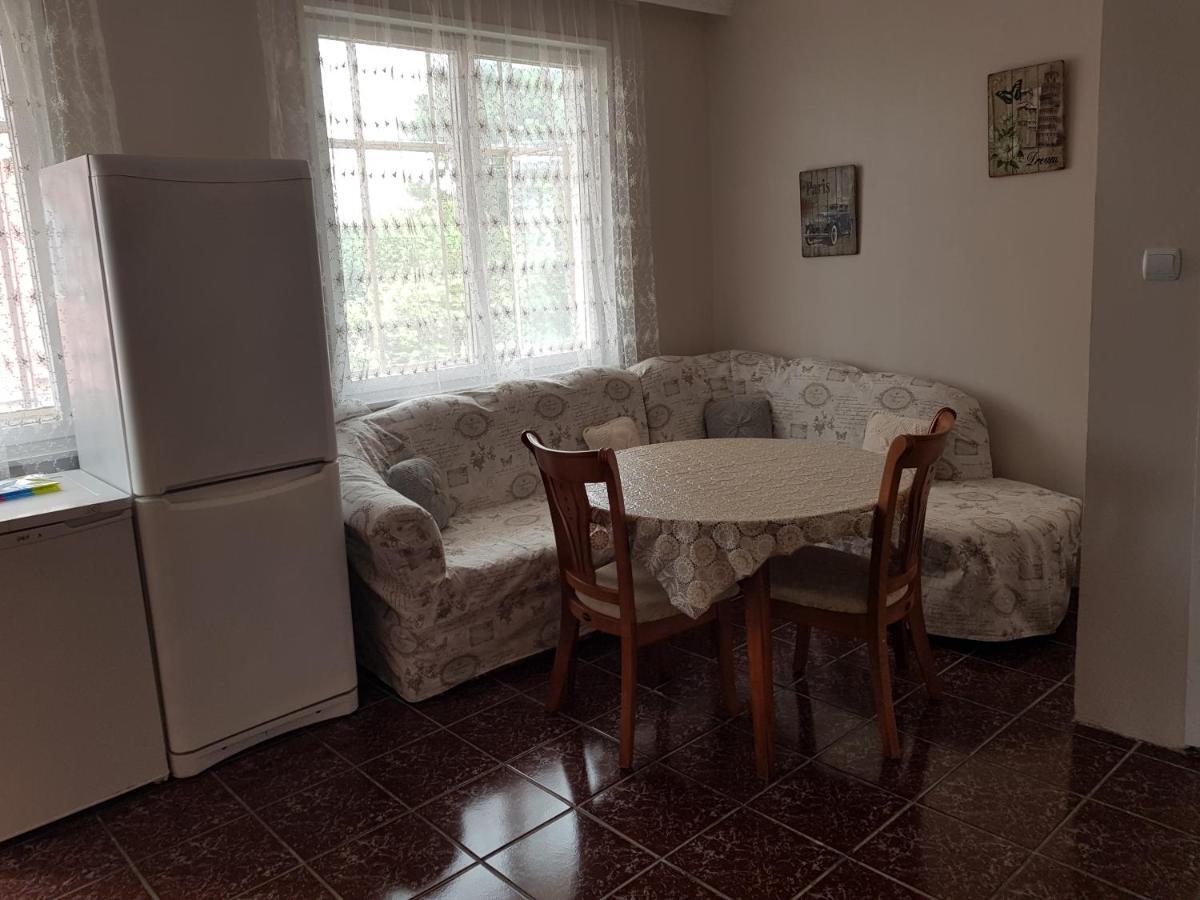 Къща За Гости Саня Hotel Kavarna Buitenkant foto